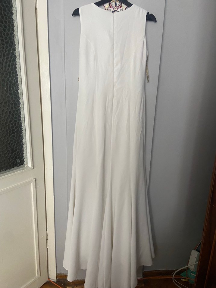 Uzun Kollu İşlemeli Beyaz Abiye Elbisesi - Görsel 4