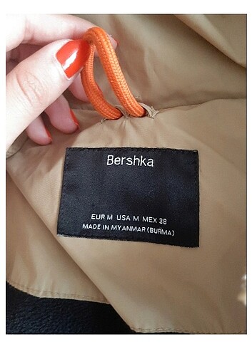 m Beden Bershka mont