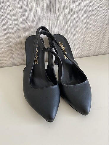 38 Beden siyah Renk Topuklu ayakkabı siyah