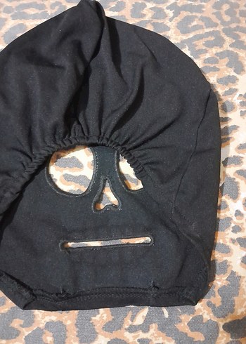 Siyah İskelet Desenli Maske - Görsel 3