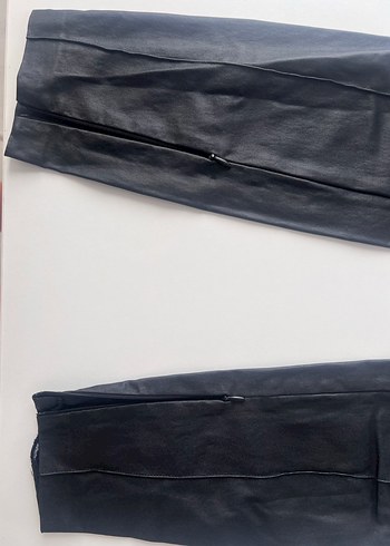 Siyah Deri Dar Kesim Midi Kadın Pantolon - Görsel 2