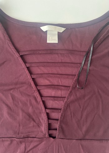 Bordo V Yaka Kısa Kollu Kadın Tişört - Görsel 2