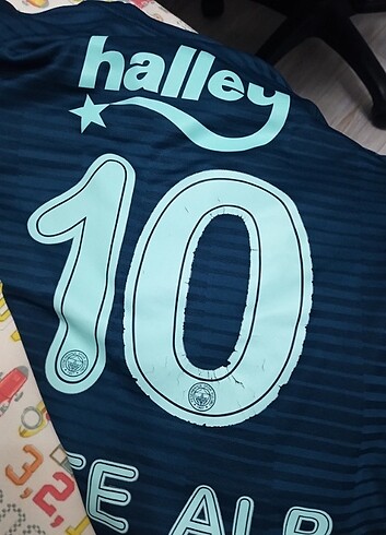 xs Beden Erkek cocuk 7yaş Fenerbahçe forma 