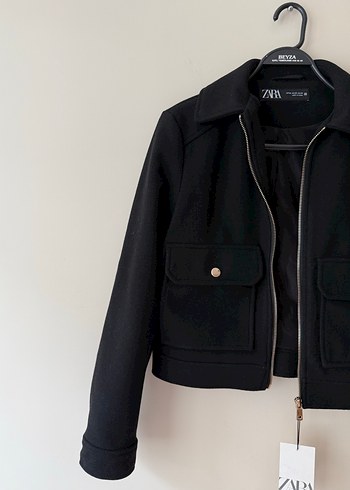 ZARA Siyah Fermuarlı Kısa Kadın Ceket - Görsel 2