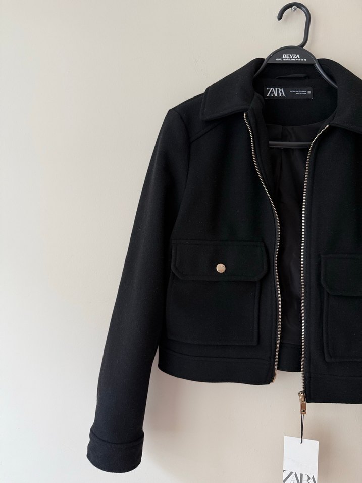 ZARA Siyah Fermuarlı Kısa Kadın Ceket - Görsel 2