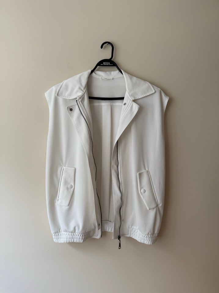 Kadın Beyaz Fermuarlı Kolsuz Yelek - Görsel 2