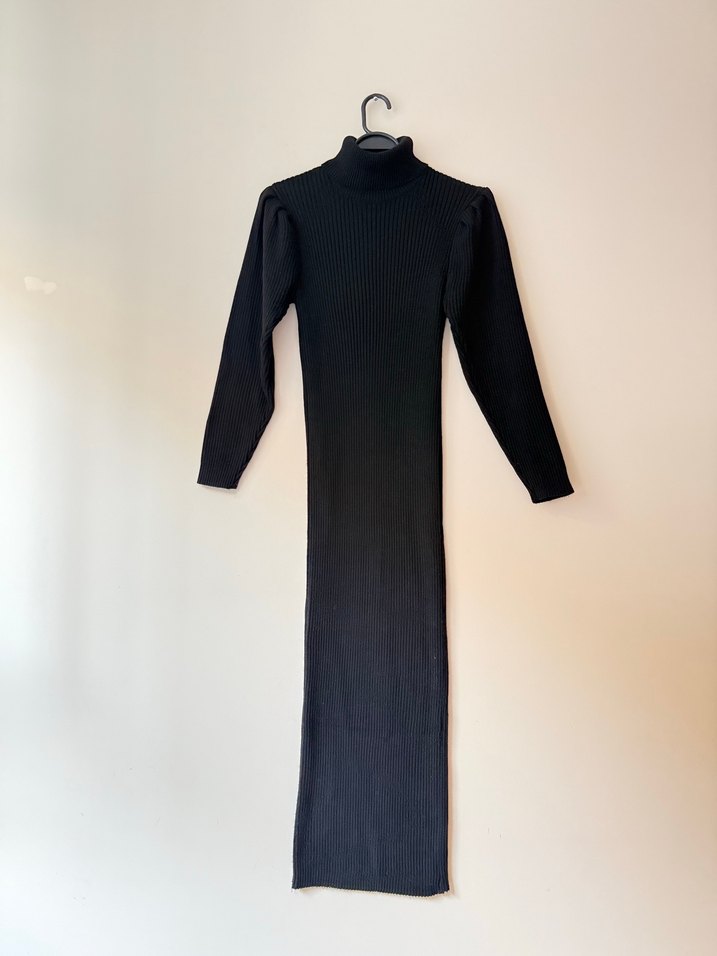 Siyah Boğazlı Fitilli Uzun Triko Elbise - Görsel 2