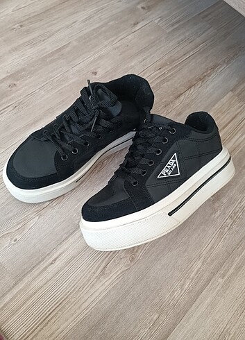 37 Beden Prada Milano Platform Spor Ayakkabı