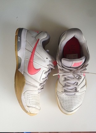 40 Beden NikeAir 40,5 beyaz spor ayakkabı