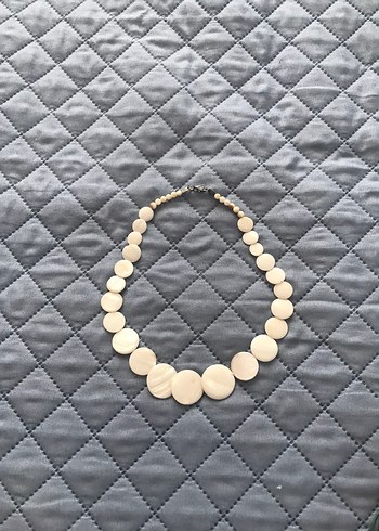  Beden Minimalist Beyaz Boncuklu Bohem Kolye