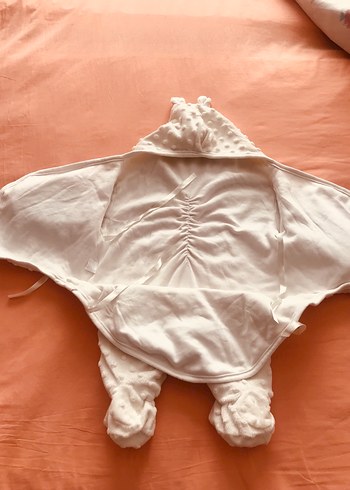 Kapüşonlu Beyaz Örgü Bebek Tulumu - Görsel 8