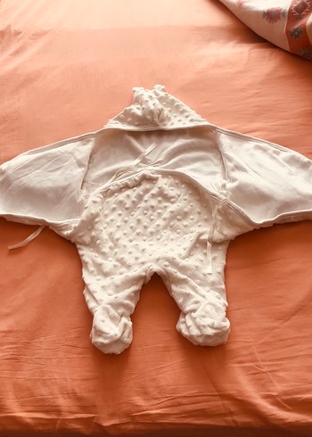 Kapüşonlu Beyaz Örgü Bebek Tulumu - Görsel 3