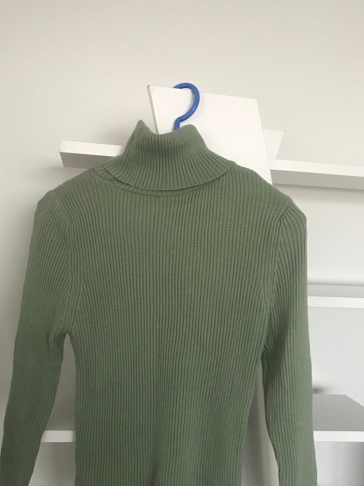 Yeşil Kadın Boğazlı İnce Triko Kazak - Görsel 4