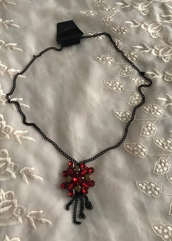 Uzun Kırmızı Gotik Boncuklu Kadın Kolye - Görsel 9