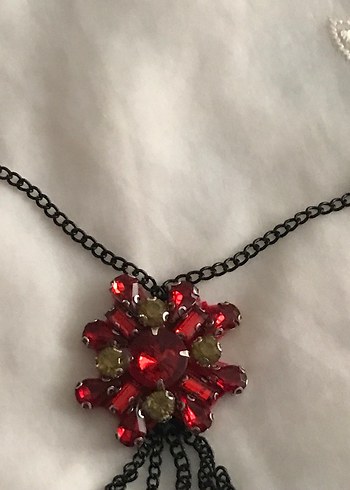 Uzun Kırmızı Gotik Boncuklu Kadın Kolye - Görsel 2