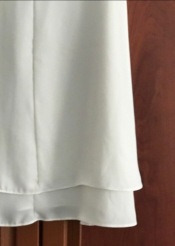 Beyaz V Yakalı Kolsuz Kadın Bluz - Görsel 7