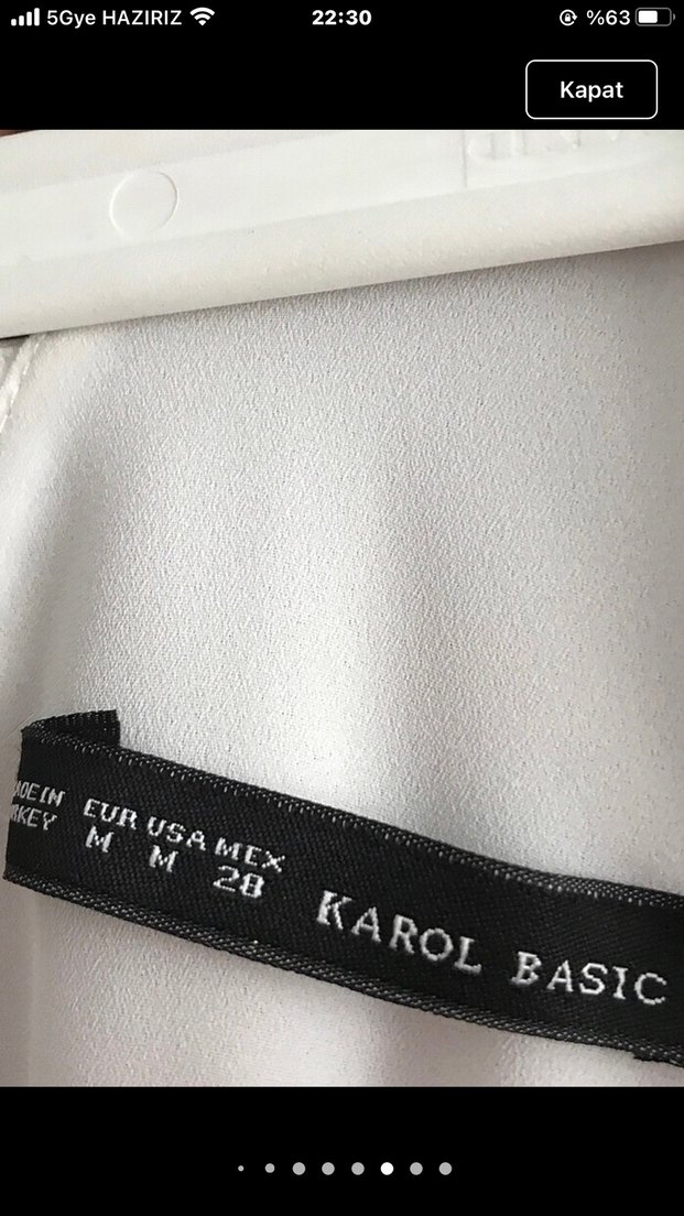 Beyaz V Yakalı Kolsuz Kadın Bluz - Görsel 3