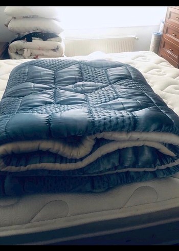 Mavi  saten pamuk yorgan - Görsel 3