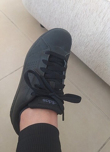 Adidas spor ayakkabı