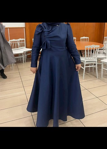 Lacivert Uzun Drapeli özel tasarım abiye