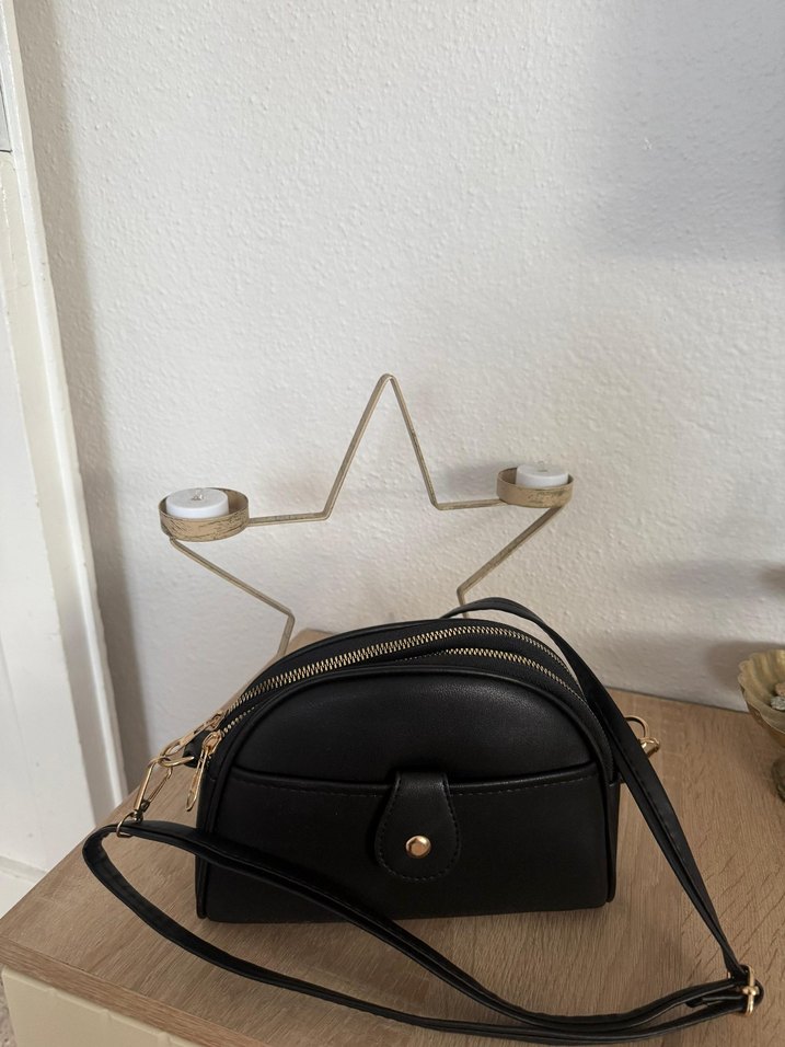 Siyah Deri Tokalı Kadın Omuz Çantası - Görsel 2