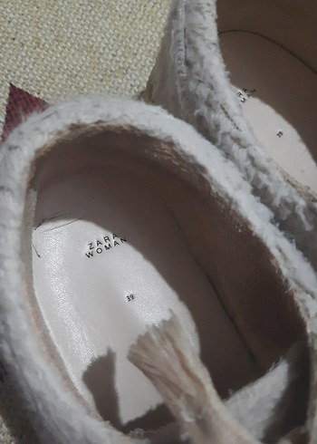 Beyaz Peluş Detaylı Kadın Spor Ayakkabı - Görsel 4