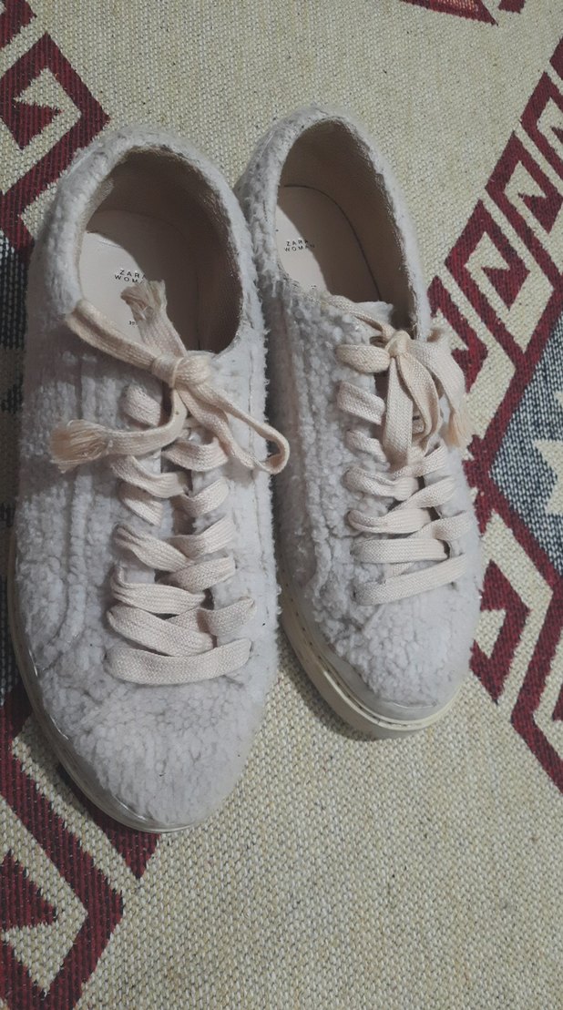 Beyaz Peluş Detaylı Kadın Spor Ayakkabı - Görsel 2