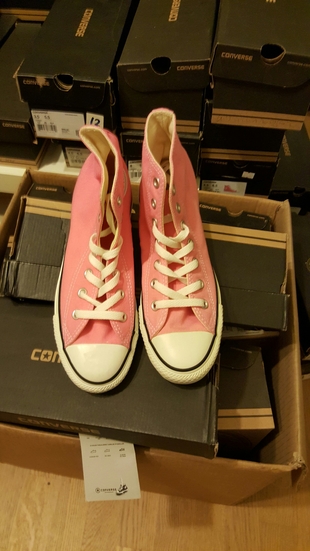 38 numara uzun pembe orijinal converse 