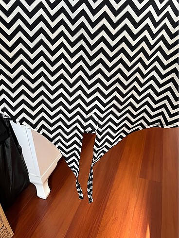 çizgili sırt dekolteli bluz - Görsel 3