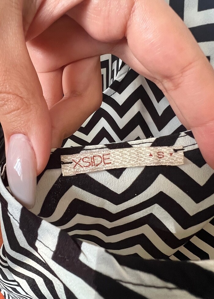 çizgili sırt dekolteli bluz - Görsel 5