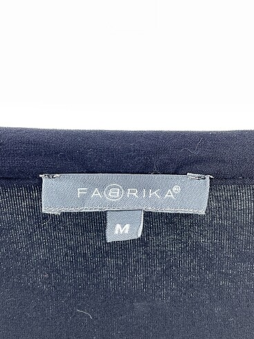 m Beden siyah Renk Fabrika Bluz %70 İndirimli.