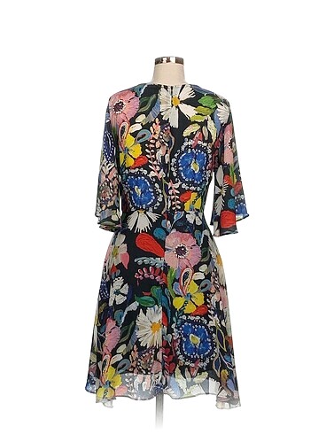 m Beden Vintage Love Kısa Elbise %70 İndirimli.