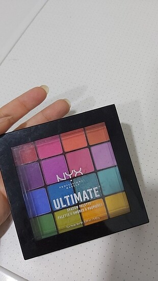 Nyx ultimate shadow palette