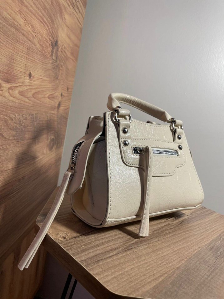 Beyaz Deri Kadın El Çantası - Görsel 2