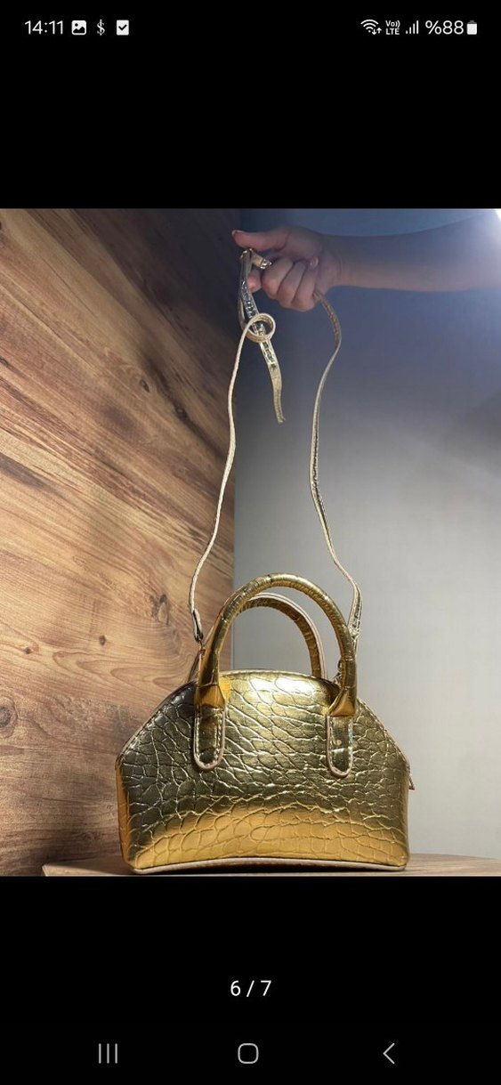 Altın Rengi Yılan Derisi Desenli Kadın Deri Çanta - Görsel 3