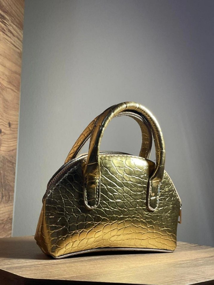 Altın Rengi Yılan Derisi Desenli Kadın Deri Çanta - Görsel 4