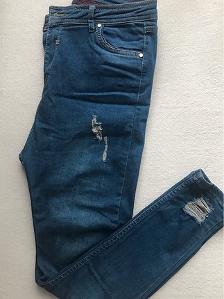 Yırtık Kot Pantolon