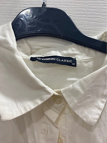 LC Waikiki Kırık beyaz LCW gömlek