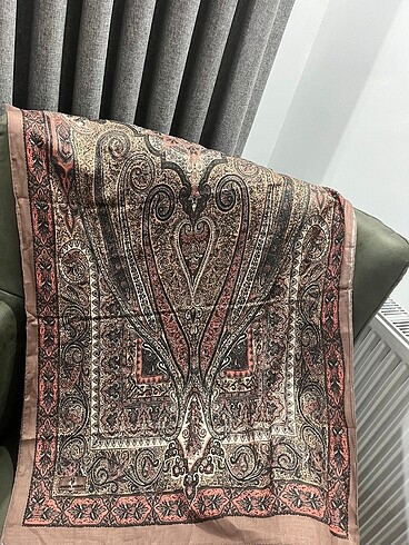 Desenli desensiz şal