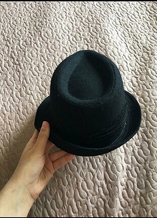 Siyah hoter şapka