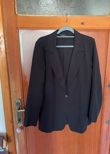 Siyah Düğmeli Kadın Blazer Ceket
