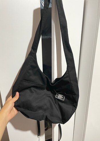 Siyah Minimalist Günlük Omuz Çantası