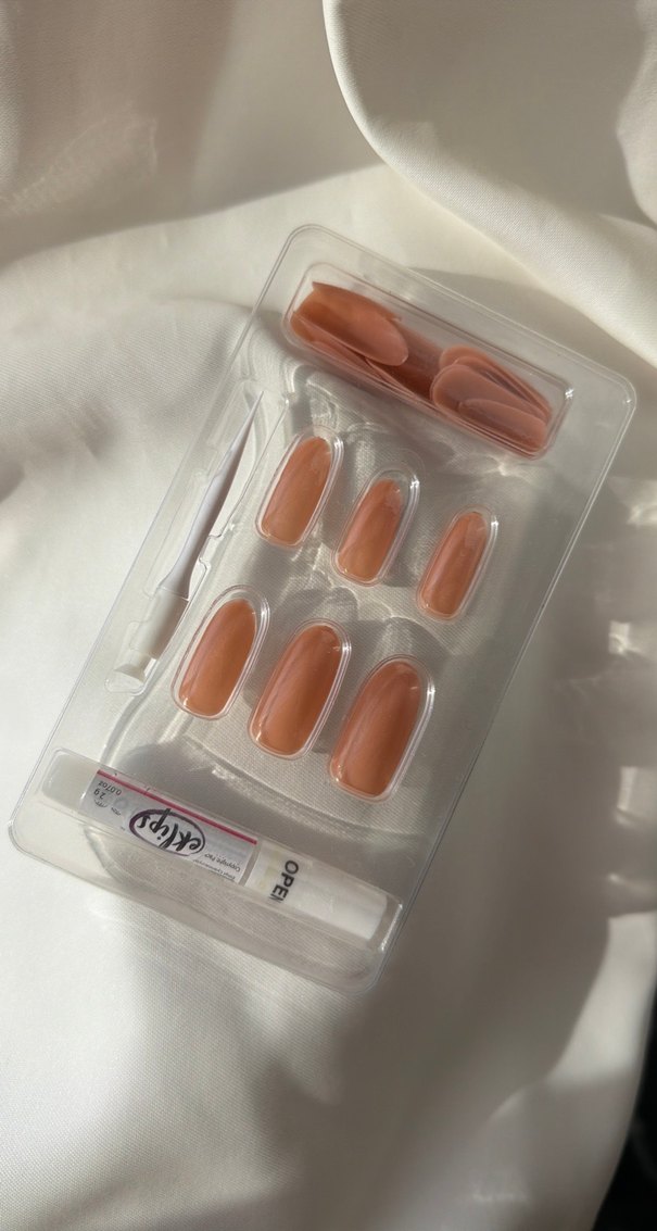 Nude Badem takma tırnak - Görsel 3