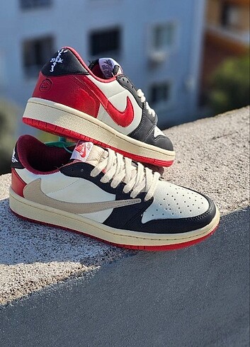 40 Beden Nike travis