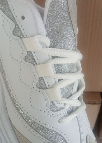 36 Beden beyaz Renk Skechers Spor ayakkabı