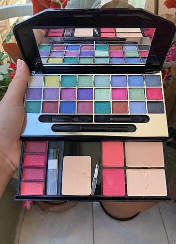  Milk Makeup Göz far 