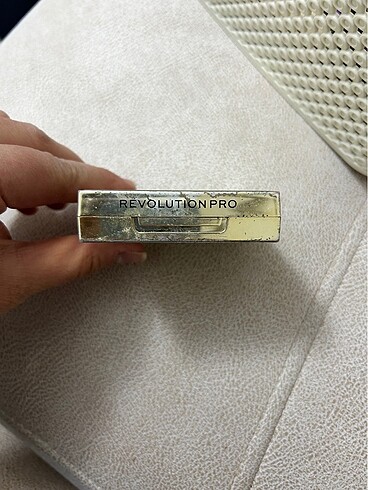 Revolution Revolution highlighter