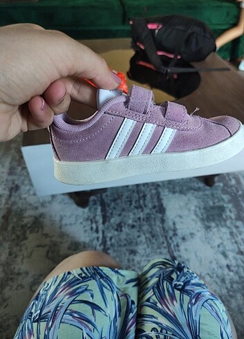 24 Beden Orjinal adidas ayakkabi