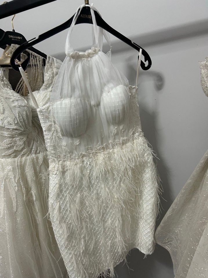 Mini Beyaz Straplez Dantel Gelinlik - Görsel 2