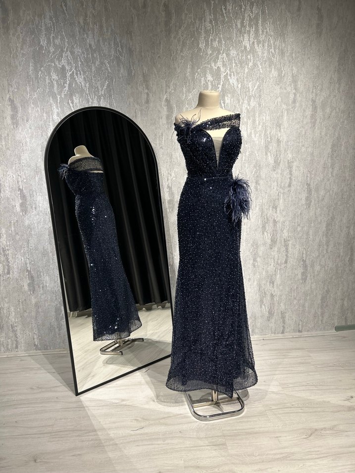 İşlemeli Drapeli Lacivert Uzun Abiye Elbise - Görsel 3